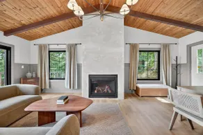 Lakeside Retreat with Waterfront and Sauna - Image 2