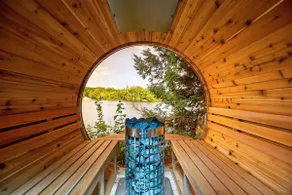 Lakeside Retreat with Waterfront and Sauna - Image 3