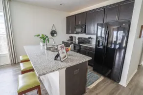 Bluegrass Nest- Sleeps 8 - Image 2