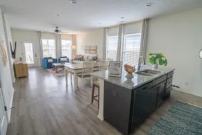 Bluegrass Nest- Sleeps 8 - Image 5