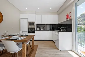 Modern Studio Steps From Beach - Image 5