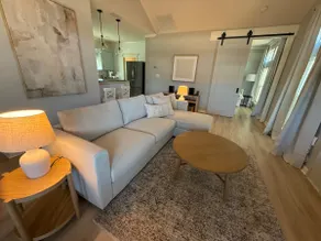 Craftsman Luxury - Image 2