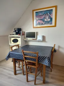 Studio in a townhouse - Image 4