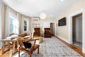 Happy Salem 3BR/2BA • Salem Sights on Foot - Image 5