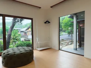 Okayama | Quiet single-family home with courtyard | Near station & free parking ”Aoi Kumi-no-Yado” - Image 5