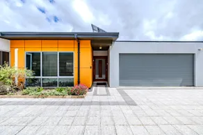 Angove House by the BnB Collection - Image 2