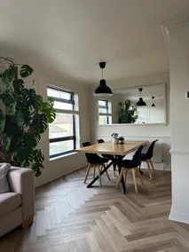 Stylish Apartment for Professionals & Couples - Image 3