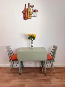 Cosy terrace within walking distance from York. - Image 3