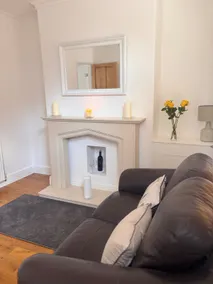 Cosy terrace within walking distance from York. - Image 2