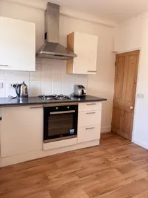 Cosy terrace within walking distance from York. - Image 4