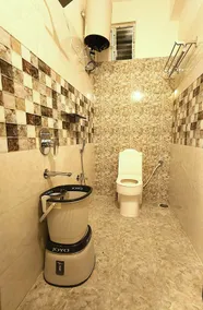 New and Premium 2 BHK flat near hitex with parking - Image 5