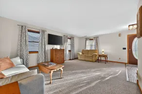 Lakeside Channel Hideaway – 4BR/2BA, Sleeps 10 - Image 5