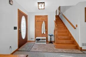 Lakeside Channel Hideaway – 4BR/2BA, Sleeps 10 - Image 3