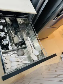 Entire floor in prime city location with Kitchen - Image 4