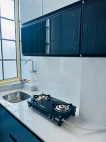Entire floor in prime city location with Kitchen - Image 3