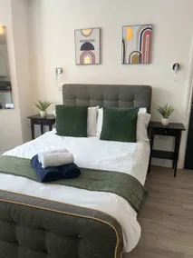 1st Floor 1 Bed Studio - Image 3