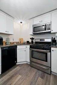 Petite Bradley Retreat - Image 5