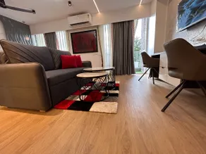 Elite Lounge|Luxe Suite|Near Airport|55” Smart TV| - Image 5