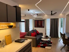 Elite Lounge|Luxe Suite|Near Airport|55” Smart TV| - Image 3