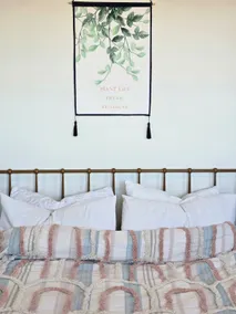 Almost Brand New1 bedder apt next to Enfield Hotel - Image 2