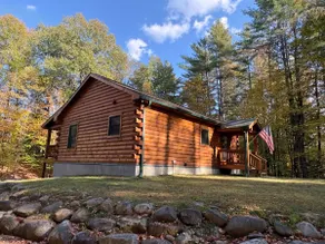 Cozy log cabin near Gore Mountain - Image 3