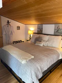 Pepin Guest Haus - walk to the winery! Sauna! - Image 5