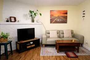 Independent Suite in Friendly Family Home, Convenient Location - Image 4