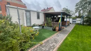 central yet quiet accommodation - Image 5