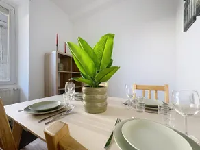”The Edinburgh” apartment near downtown - Image 3