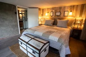 Luxury & Wellness by the water|2 private buildings - Image 5