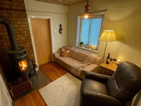 Vacation home right on the lake with garden & fireplace - Image 3