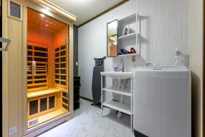 Relaxing time on the terrace with a superb view | Electric sauna, hot spring, and irori fireplace for relaxation and detox | Enjoy a peaceful stay - Image 5