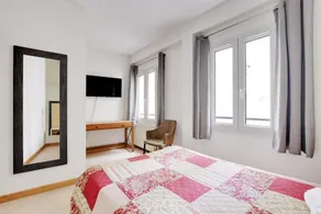 Hotel Dauphine - Dijon Gare - 24/7 Self-Catering Access - Image 3