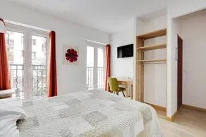 Hotel Dauphine - Dijon Gare - 24/7 Self-Catering Access - Image 5