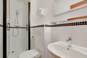 Hotel Dauphine - Dijon Gare - 24/7 Self-Catering Access - Image 2