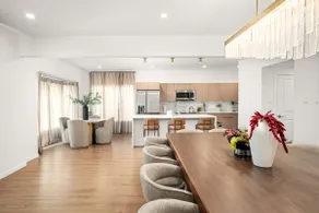 2 Homes Resort • 9BR Ensuites •Slps27 •Pool & Spa - Image 2