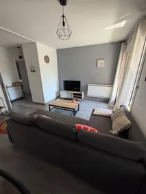 Large quiet 3-bedroom apartment, sleeps 6 - close to the beach/expressway - Image 2