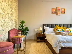 Bliss Nook - Cozy & Serene Stay Near Medanta Hospital - Image 2