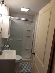 Newly remodeled, Sleeps 4, 10 miles from PSU - Image 4