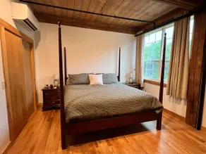 480 Beautiful apt with whirlpool & steam tub. - Image 3