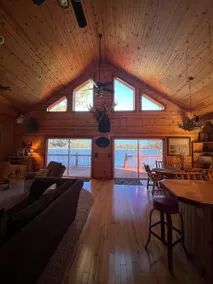 Loose Moose Lodge - Image 2