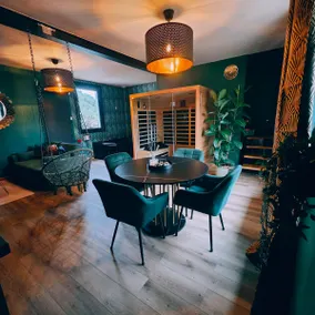 Love Room Premium near Nantes, Sauna, Balneo - Image 3