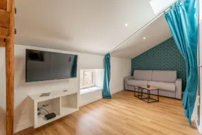 L'Emeraude – Renovated apartment, downtown Pélussin - Image 2