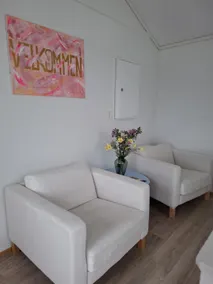 Sunny apartment on the 2nd floor with 2 bedrooms. - Image 3