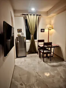 1BHK w/ Balcony+Kitchen CityCentre: ViRa Home - Image 5