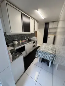 Apartment 10 - Image 3