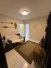Apartment 10 - Image 2