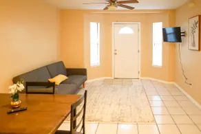 Guerrero Getaway - 2-Bedroom Apartment in Laredo - Image 3