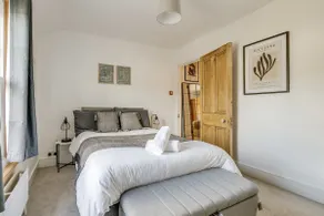 Riverside Cottage Retreat Hertford Town Sleeps 6 - Image 4