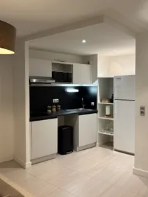 Beautiful apartment in a high standing residence - Image 3